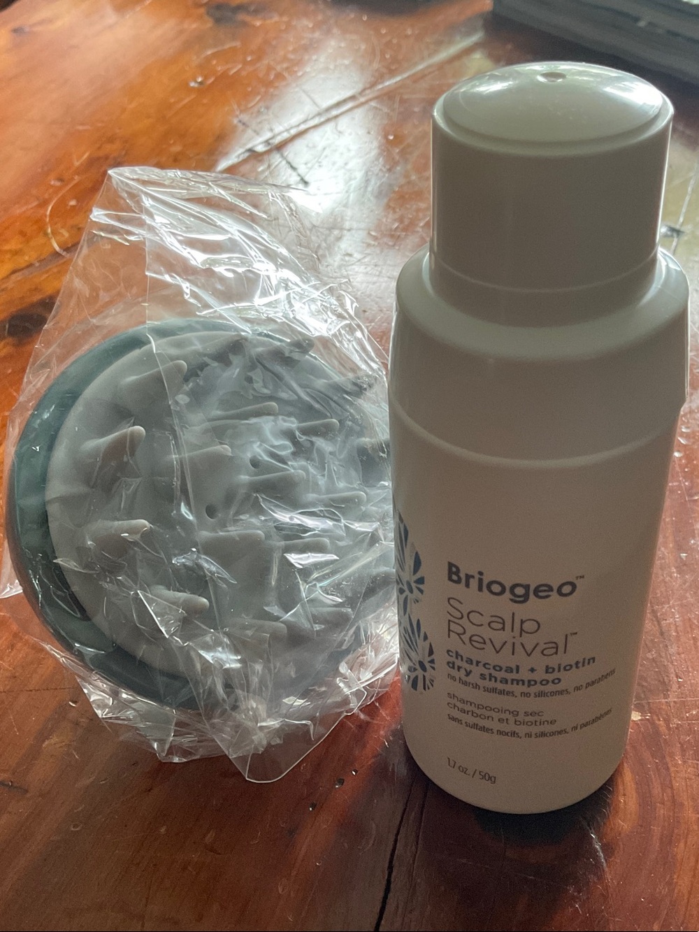 Briogeo Scalp Revival Dry Shampoo with Gray Massage Brush